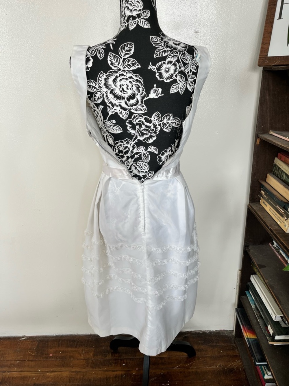 1950s White Wedding dress mcm - Picture 5 of 11